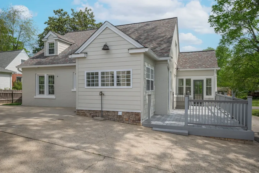 404 Murrell Street Dickson TN 37055