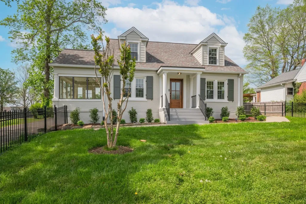 404 Murrell Street Dickson TN 37055