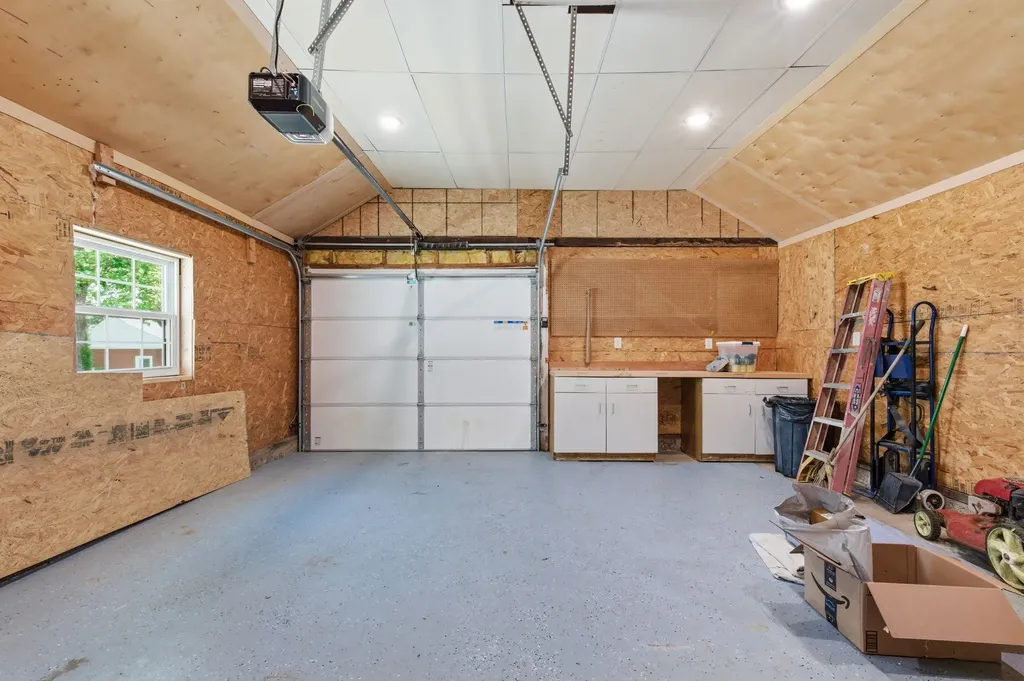 404 Murrell Street Dickson TN 37055