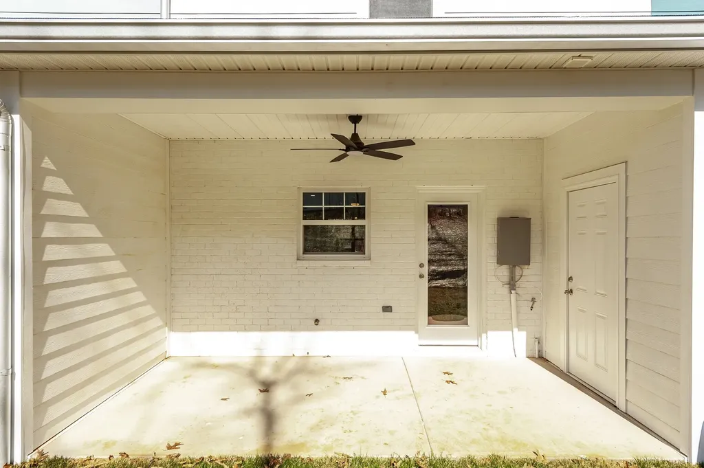 1136 Lock 4 Road Gallatin TN 37066