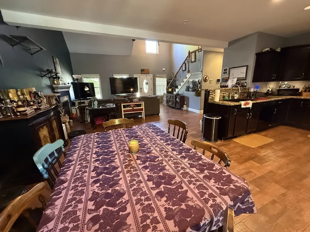 1761 Apache Way Clarksville TN 37042