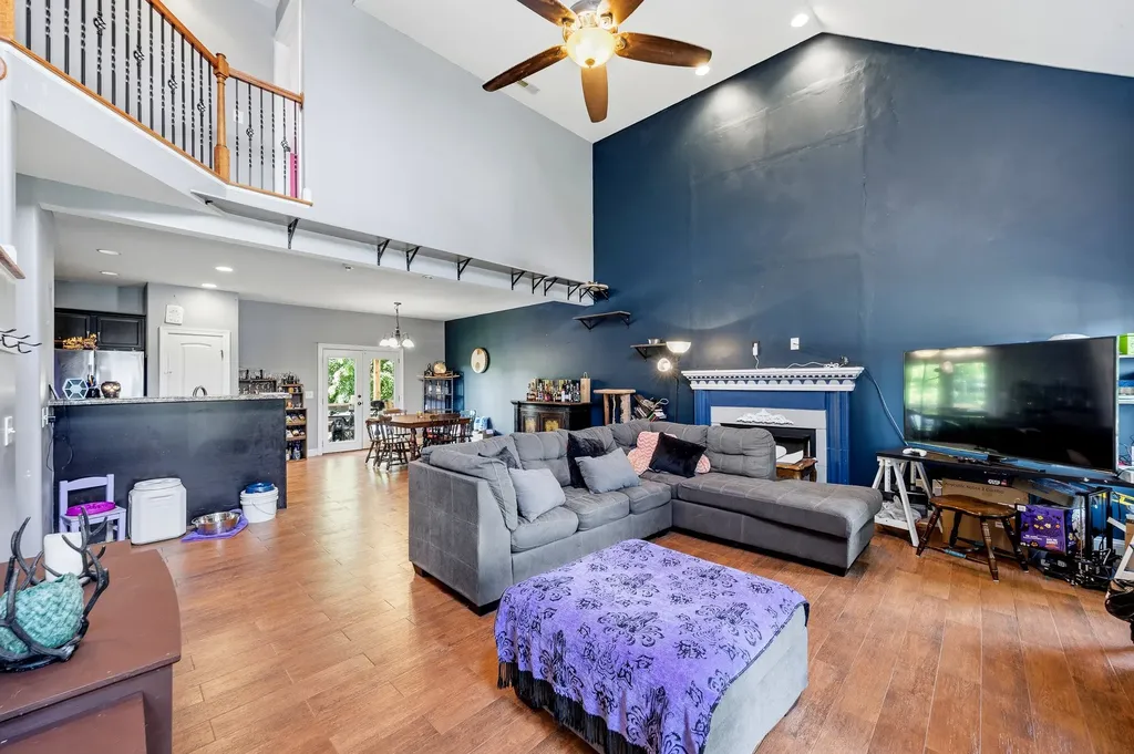 1761 Apache Way Clarksville TN 37042