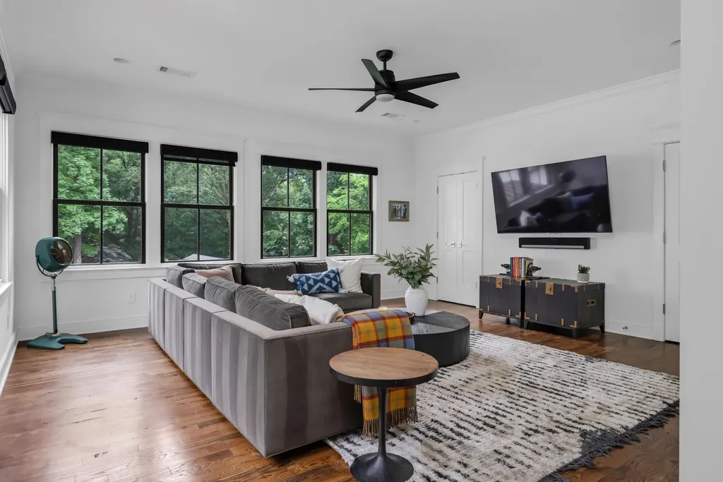 4527 Beacon Drive Nashville TN 37215