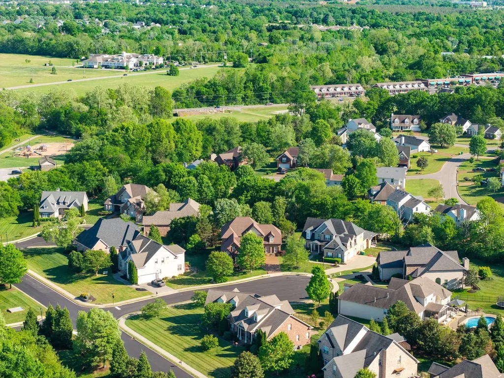 2003 Fishers Loop Spring Hill TN 37174