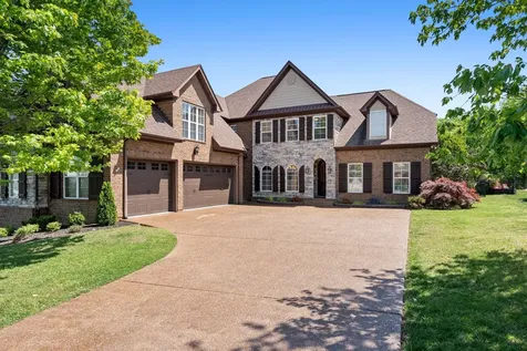 2003 Fishers Loop Spring Hill TN 37174