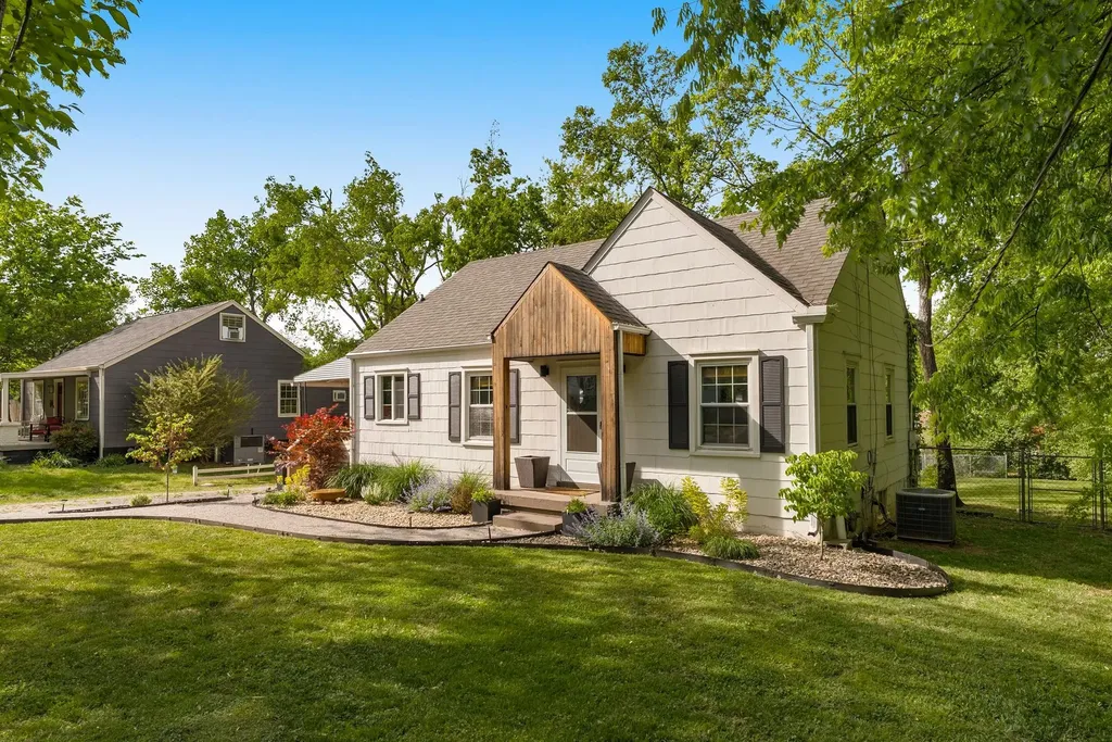254 Tanksley Avenue Nashville TN 37211