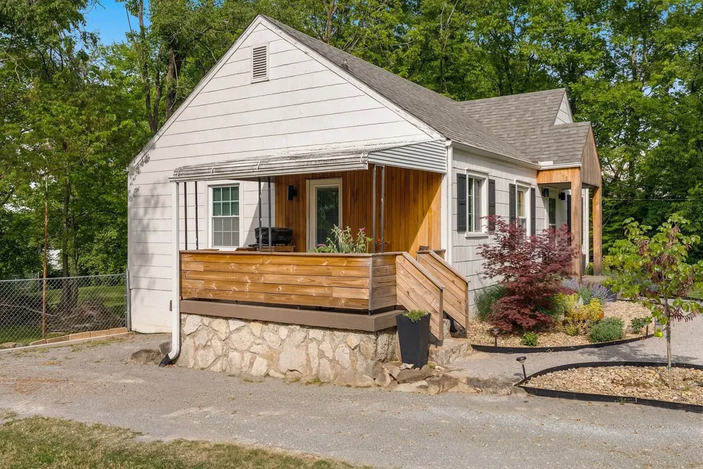 254 Tanksley Avenue Nashville TN 37211