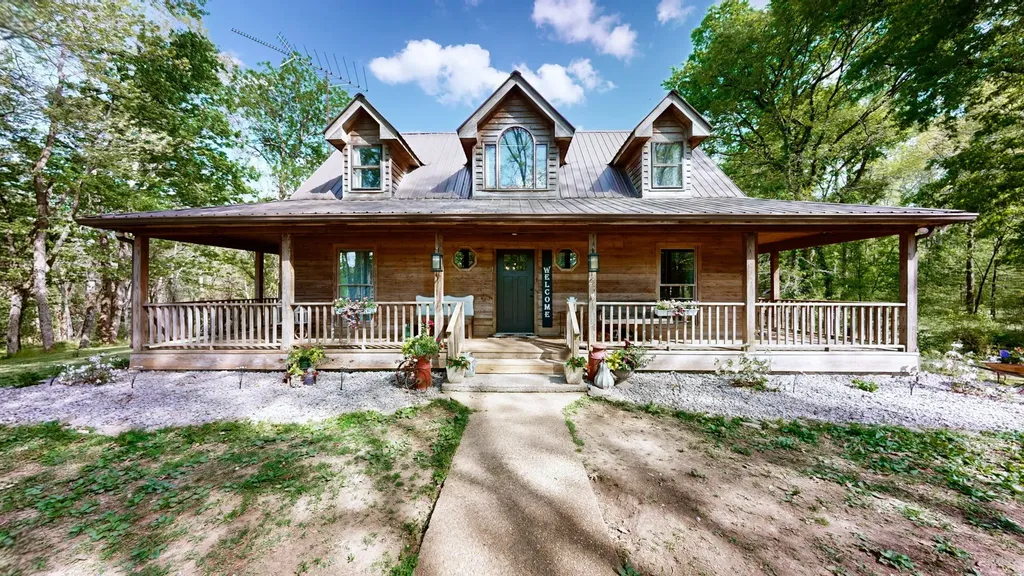 9695 Hartsville Pike Lebanon TN 37087