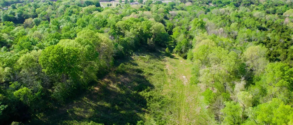 9695 Hartsville Pike Lebanon TN 37087