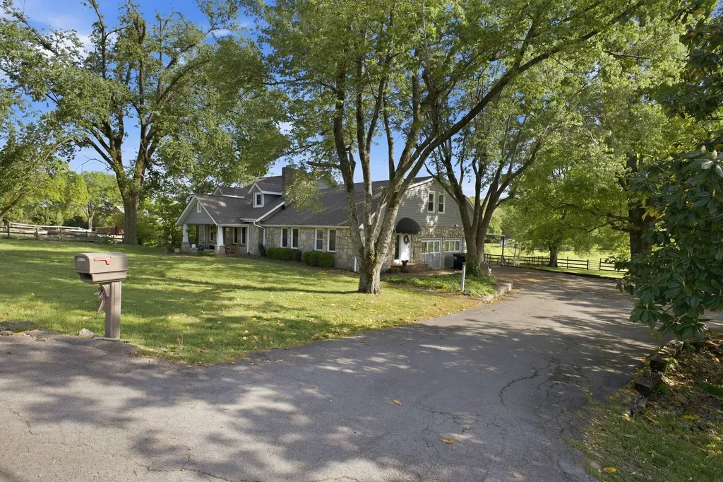 6515 Holt Road Nashville TN 37211