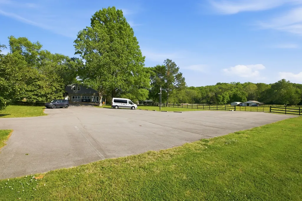 6515 Holt Road Nashville TN 37211