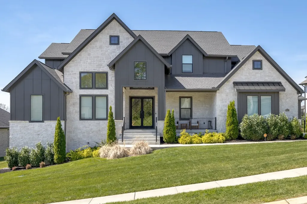 6055 Lookaway Circle Franklin TN 37067