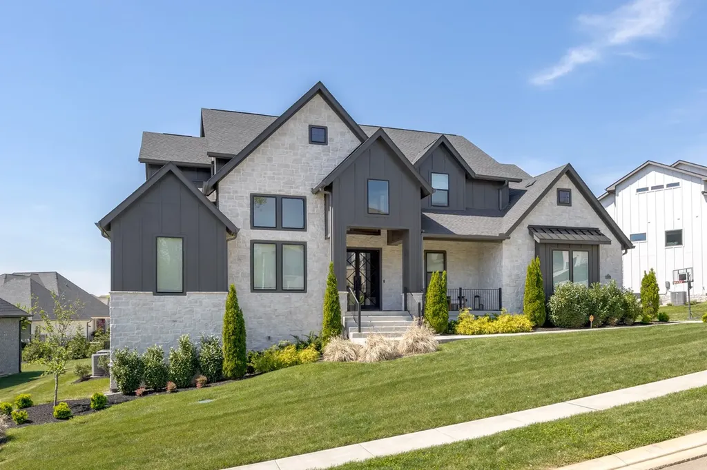 6055 Lookaway Circle Franklin TN 37067