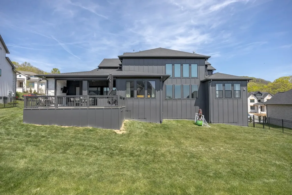 6055 Lookaway Circle Franklin TN 37067