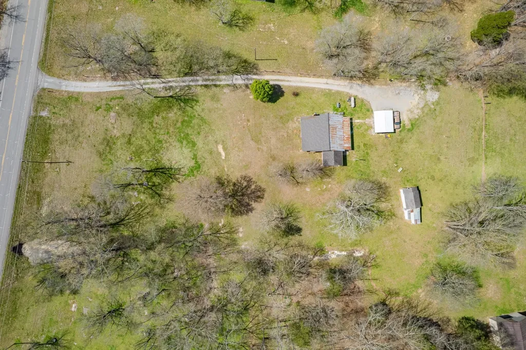 1768 Fayetteville Highway Belfast TN 37019
