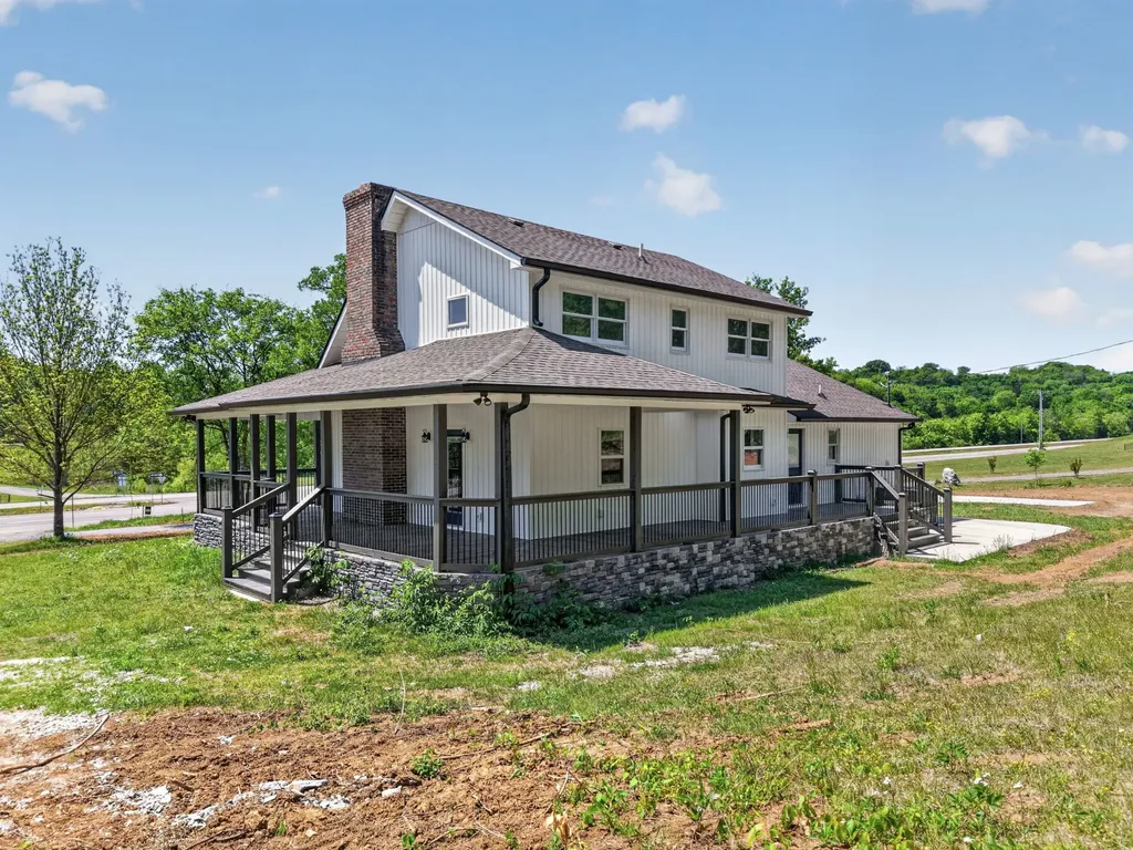 2313 Pulaski Highway Fayetteville TN 37334