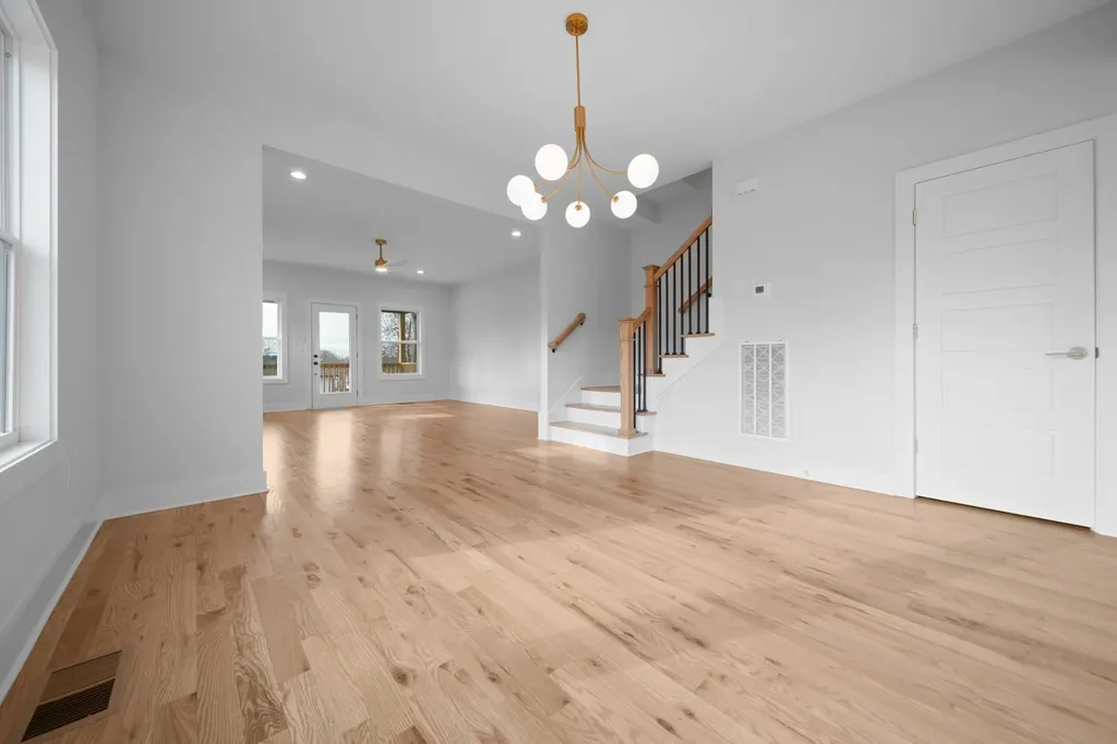2118A Burns Street Nashville TN 37216
