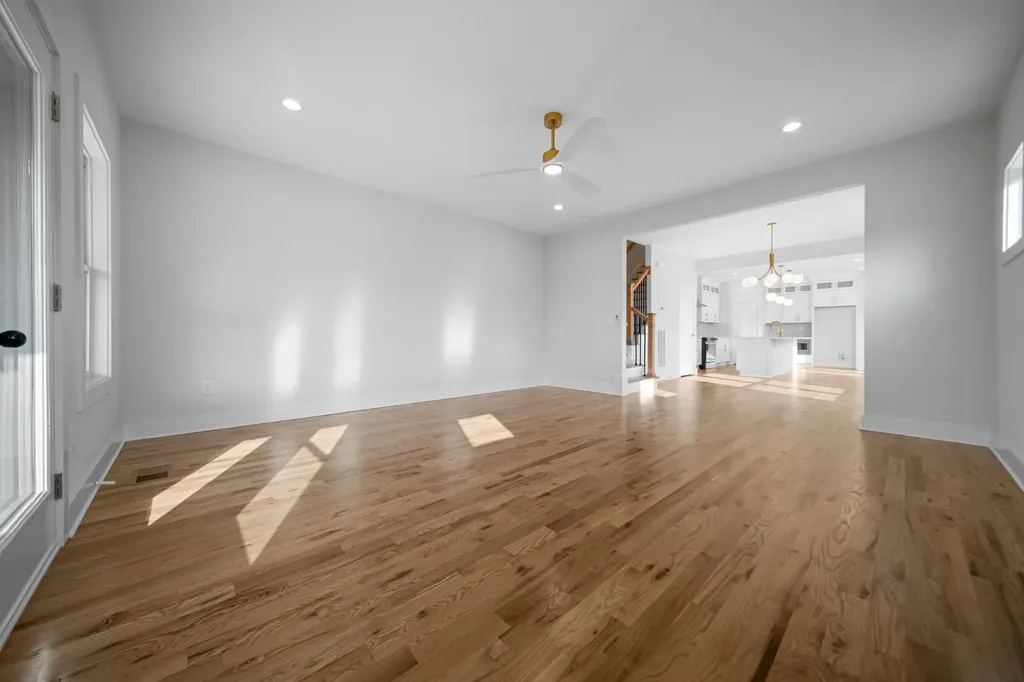 2118A Burns Street Nashville TN 37216