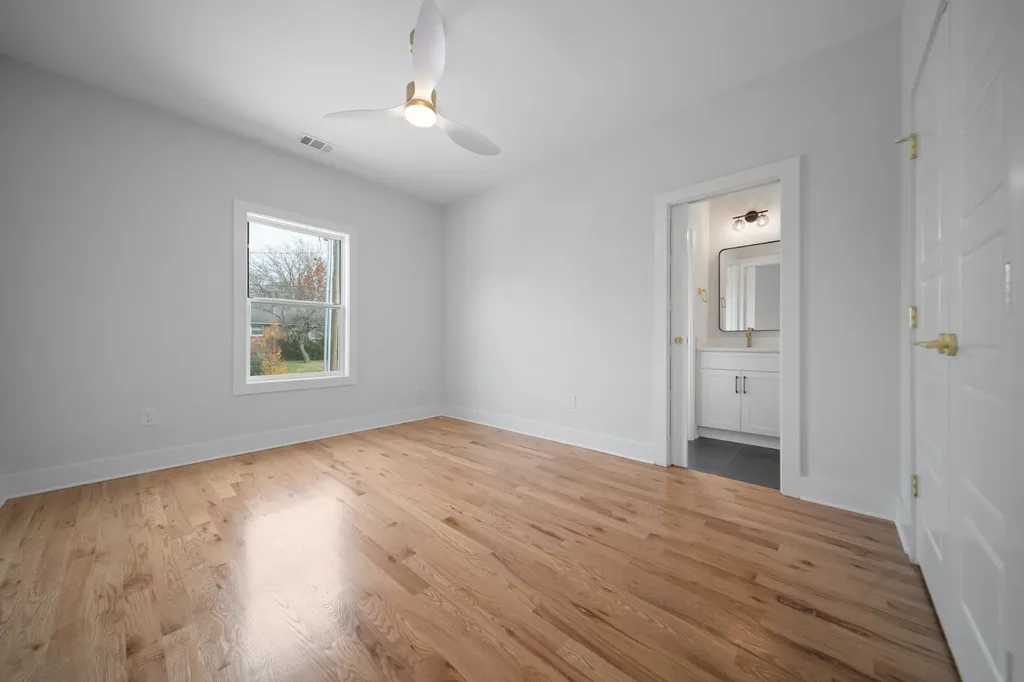 2118A Burns Street Nashville TN 37216