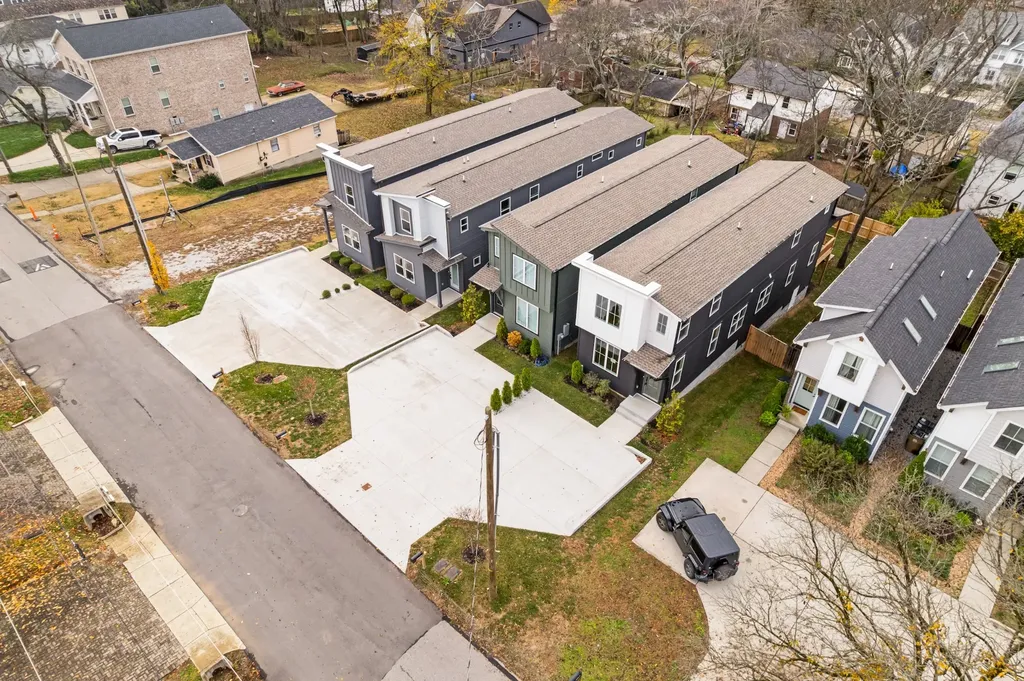 2118A Burns Street Nashville TN 37216