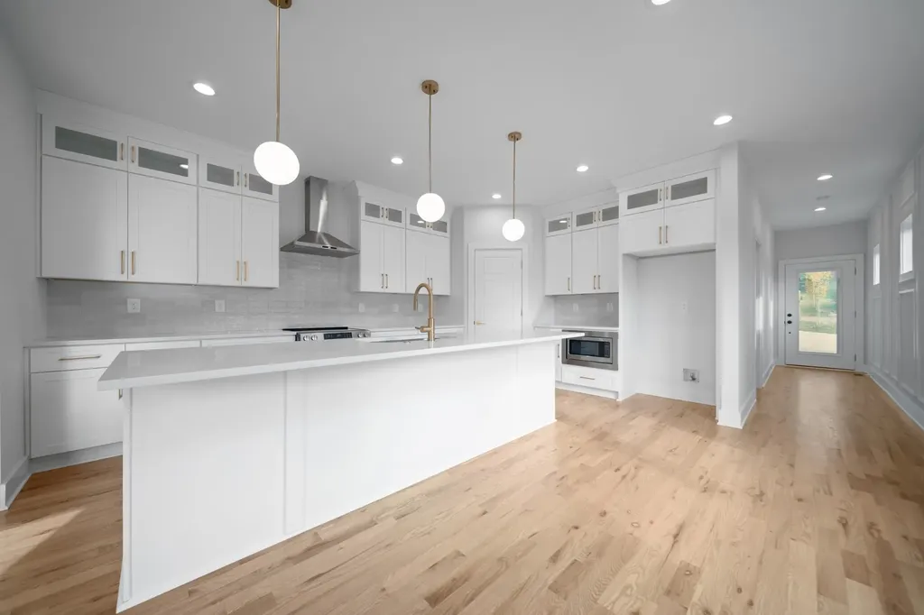 2118A Burns Street Nashville TN 37216