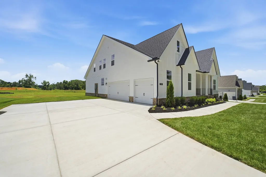 7291 Belvoir Drive Fairview TN 37062