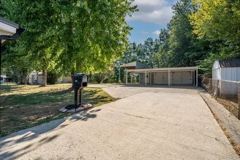 530 N Main Street Loretto TN 38469
