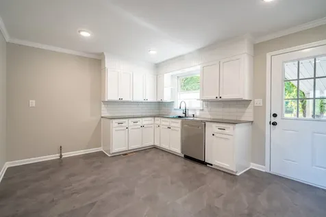 530 N Main Street Loretto TN 38469