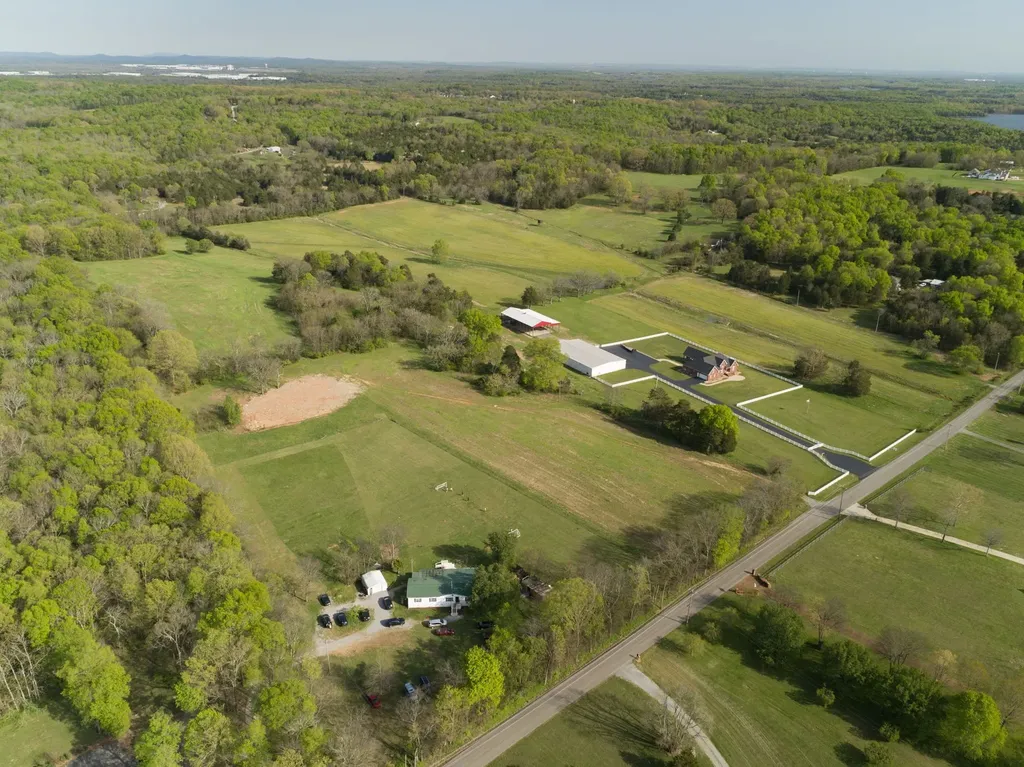 5 Corinth Road Mount Juliet TN 37122