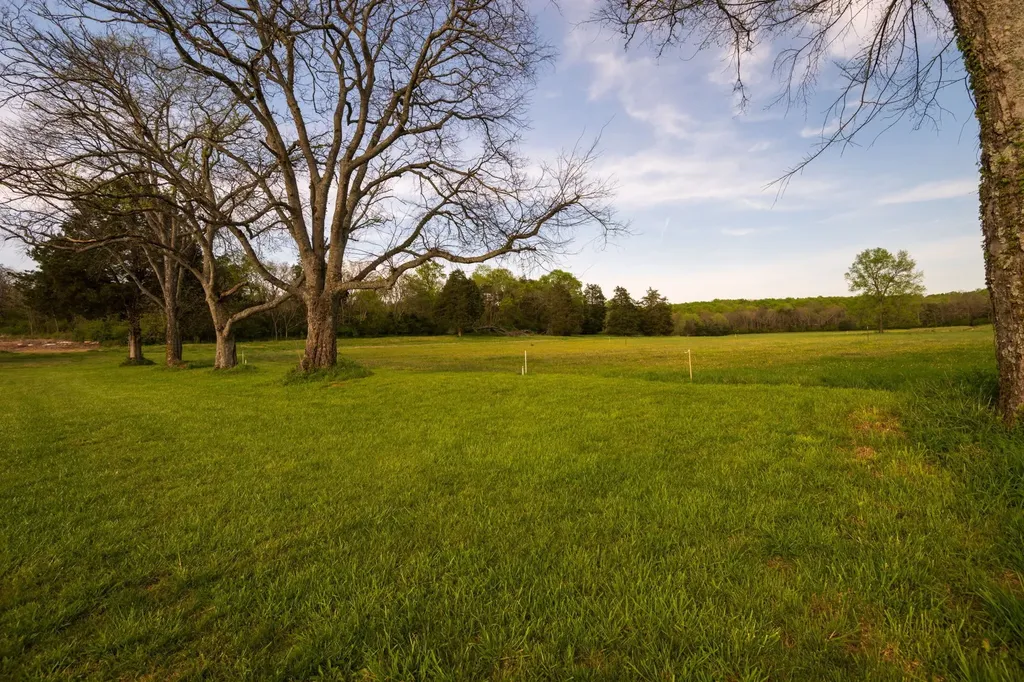 5 Corinth Road Mount Juliet TN 37122
