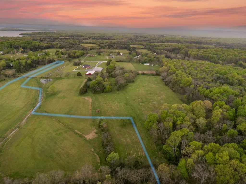 6 Corinth Road Mount Juliet TN 37122
