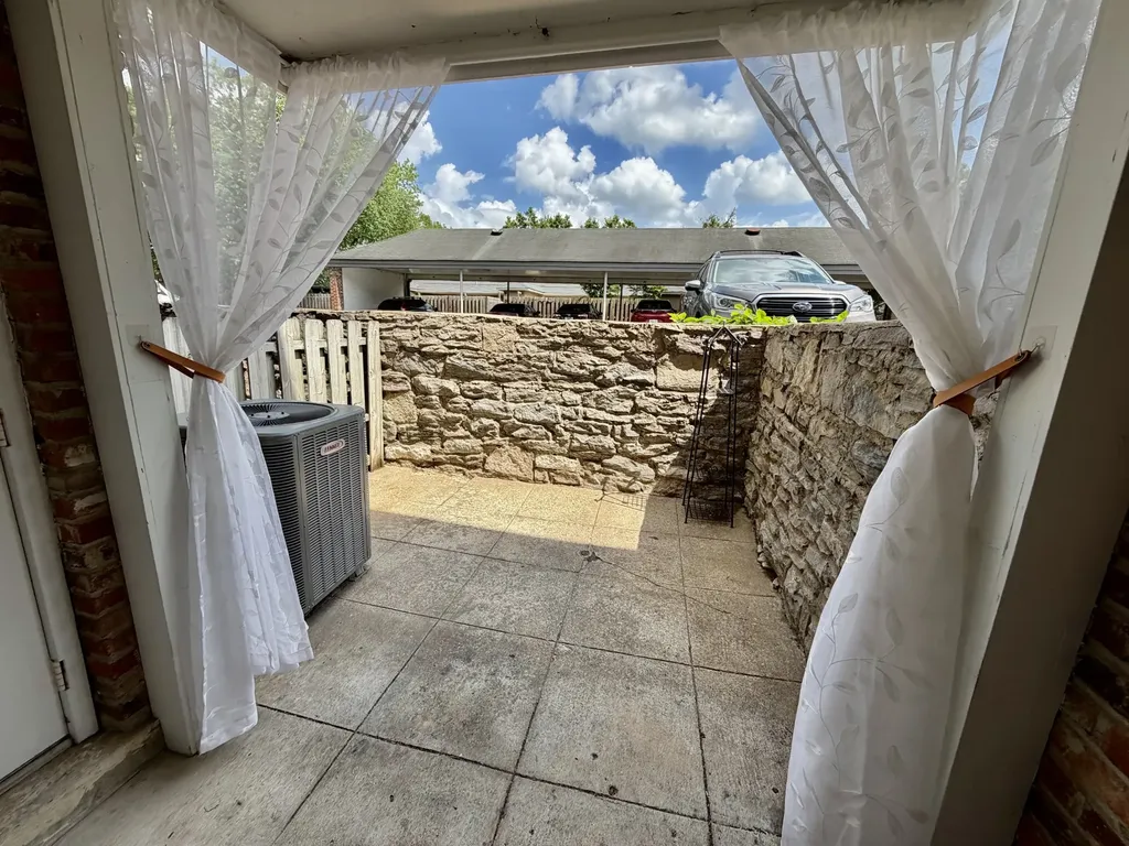 5025 Hillsboro Pike Nashville TN 37215
