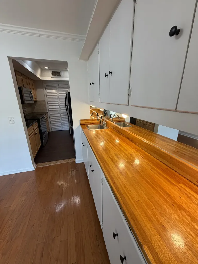 5025 Hillsboro Pike Nashville TN 37215