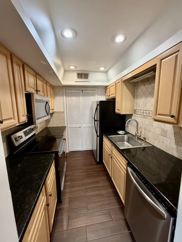 5025 Hillsboro Pike Nashville TN 37215