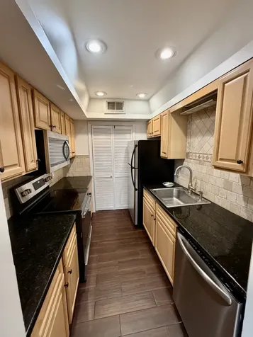 5025 Hillsboro Pike Nashville TN 37215