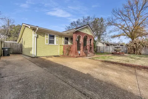 1903 Capri Road Memphis TN 38117