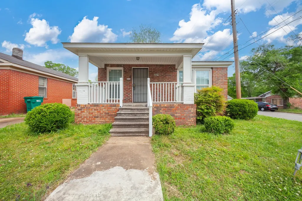 221 Burton Street Jackson TN 38301