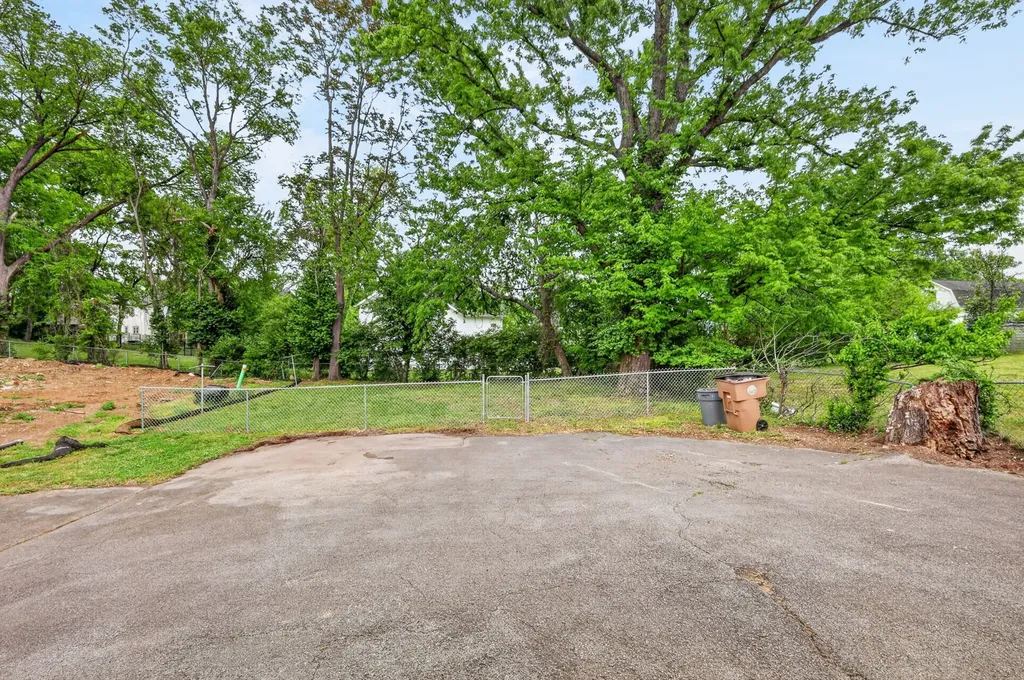 1413 Porter Road Nashville TN 37206