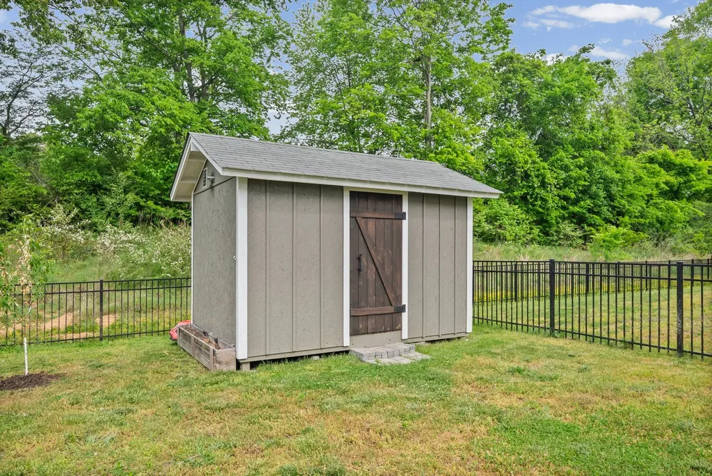 661 Battery Court Clarksville TN 37042