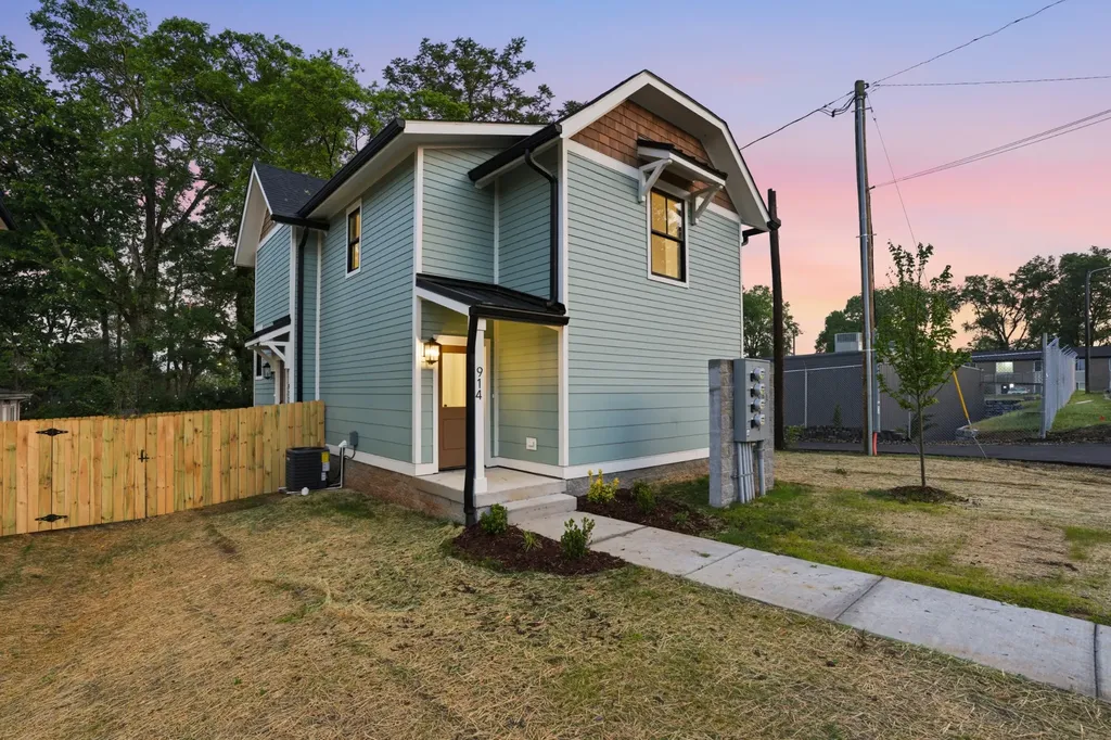 1111 Petway Avenue Nashville TN 37206