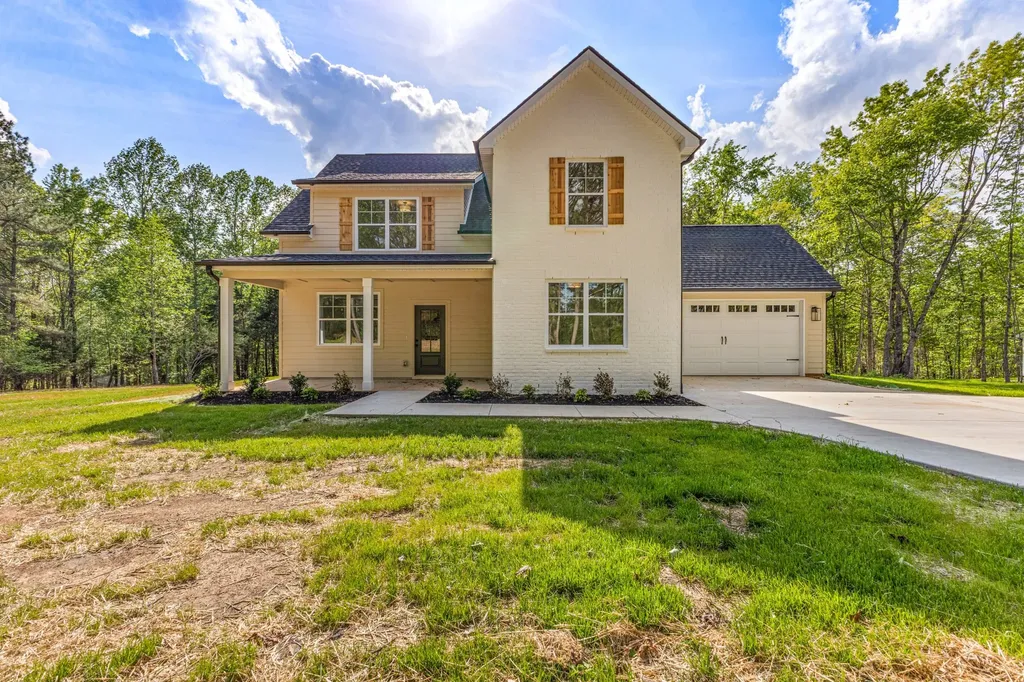 1013 Walnut Grove Road Dickson TN 37055