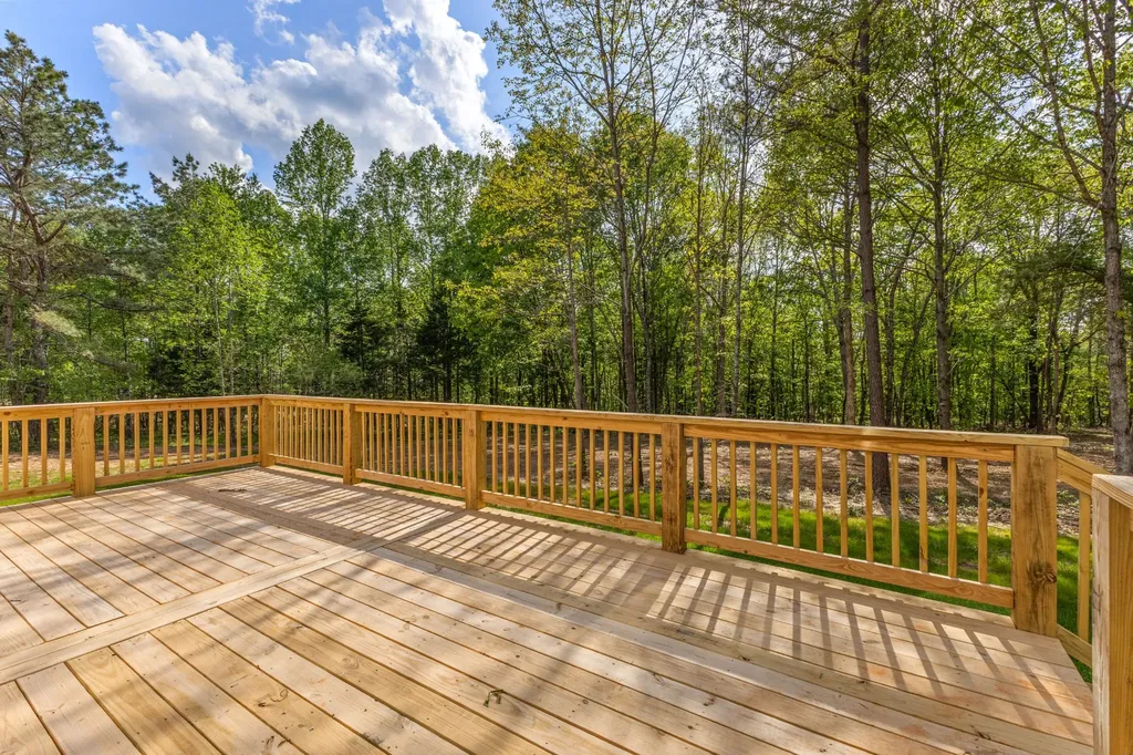 1013 Walnut Grove Road Dickson TN 37055