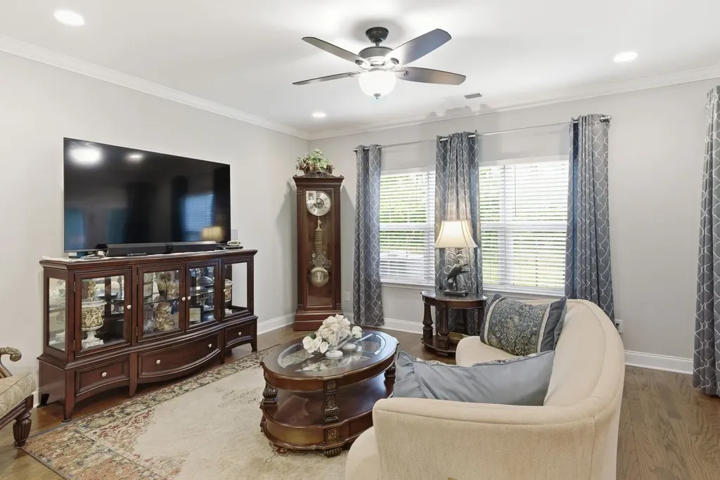 3223 Chaucer Lane Gallatin TN 37066