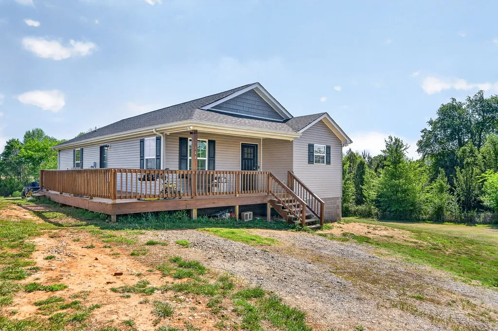 144 Liberty Road Sparta TN 38583