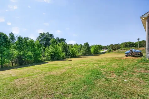 144 Liberty Road Sparta TN 38583