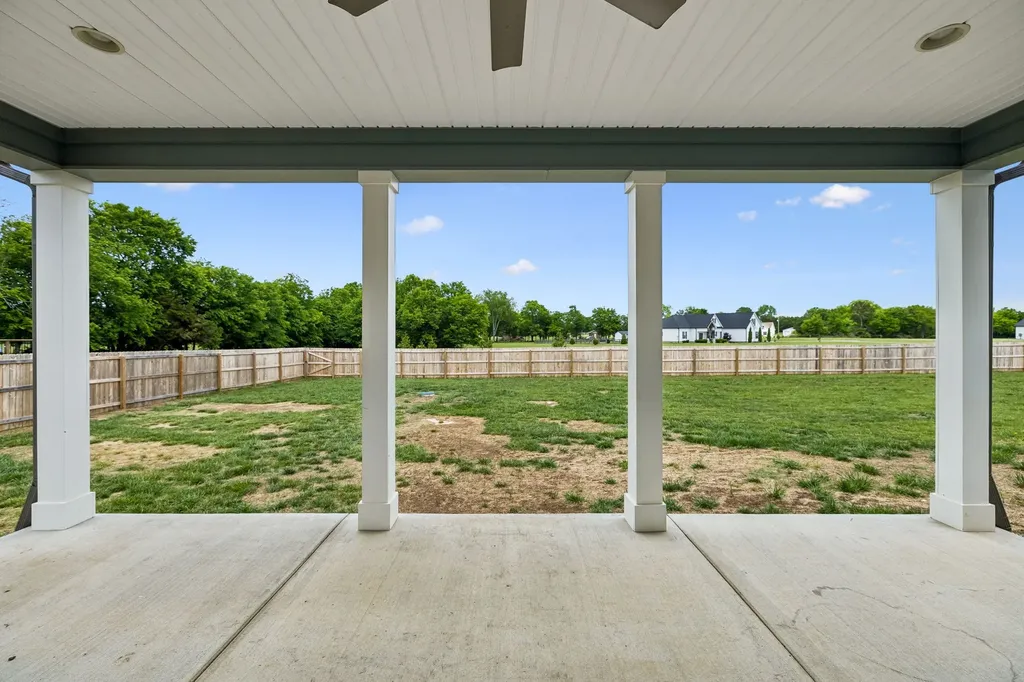 185 Flat Woods Road Lebanon TN 37090