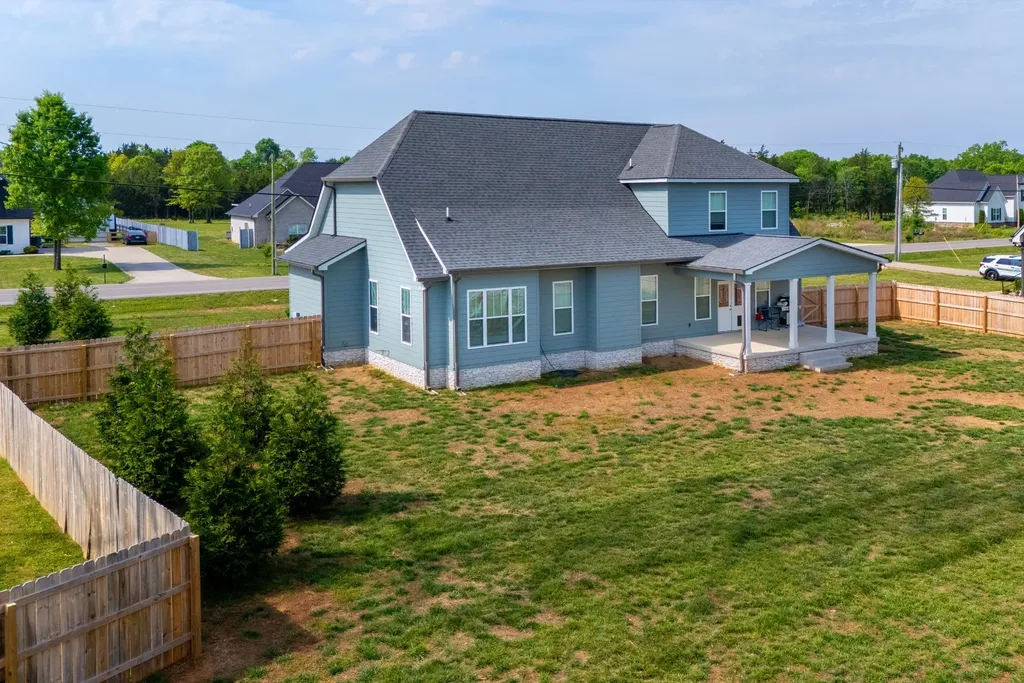 185 Flat Woods Road Lebanon TN 37090