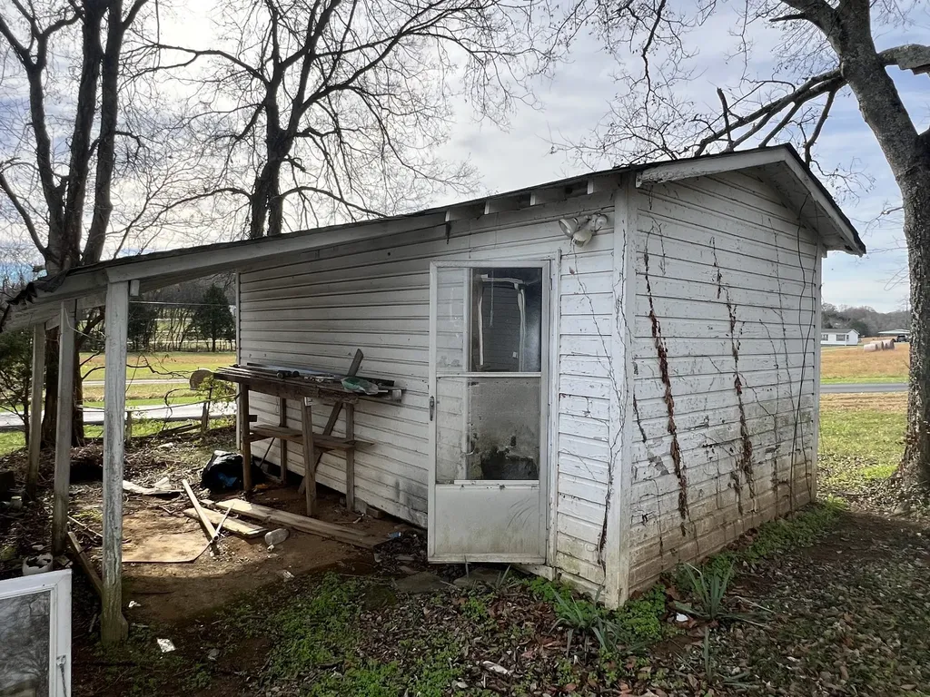 5890 Cainsville Road Lebanon TN 37090