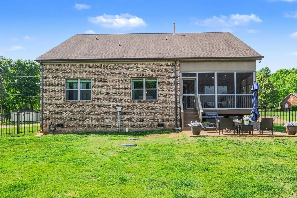1365 Mires Road Mount Juliet TN 37122