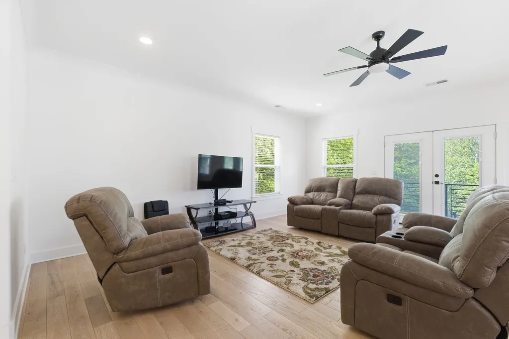2666 Miami Avenue Nashville TN 37214